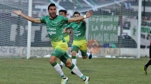 Ezequiel Riera, un nuevo volante mixto para Alvarado