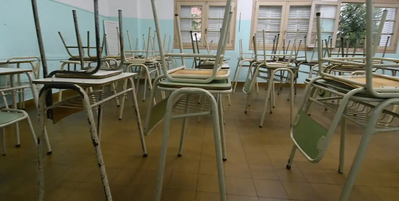 Los docentes harán un nuevo paro para resistir a los cambios al régimen opcional docente que quiere introducir el Ejecutivo y que ya tienen media sanción del Senado. Crédito: Mauricio Garín.