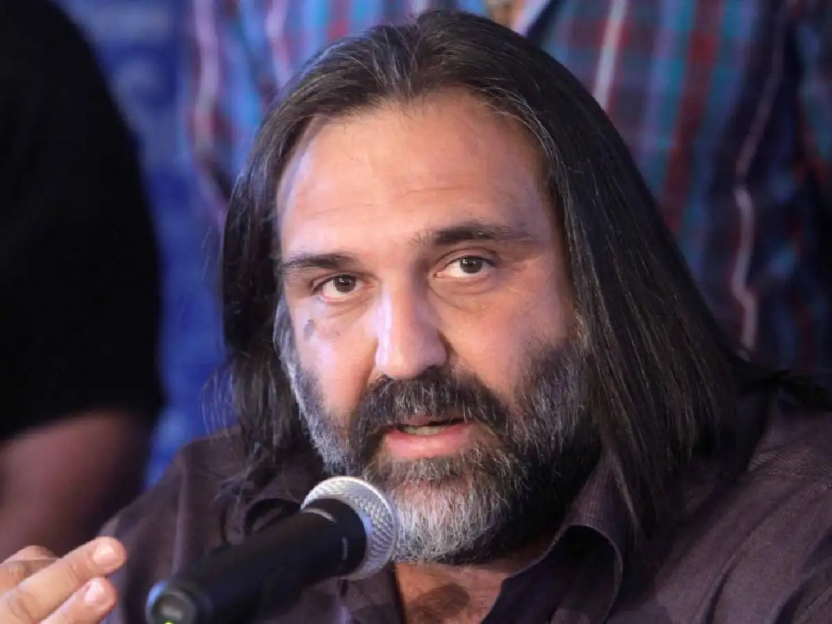 Baradel sobre el libro de Cristina: "Podría ser material para las escuelas"
