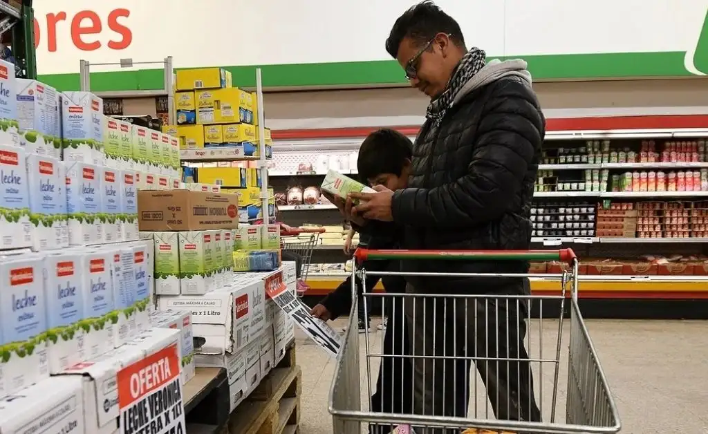La inflación se acelera y para el año ya la ven en 45%