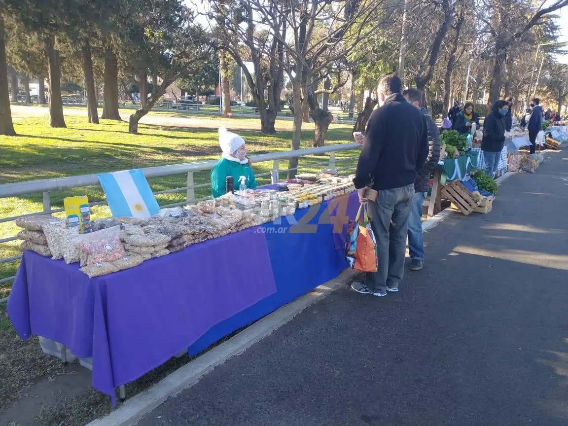 Volvió la feria dominguera “Venite al Parque”