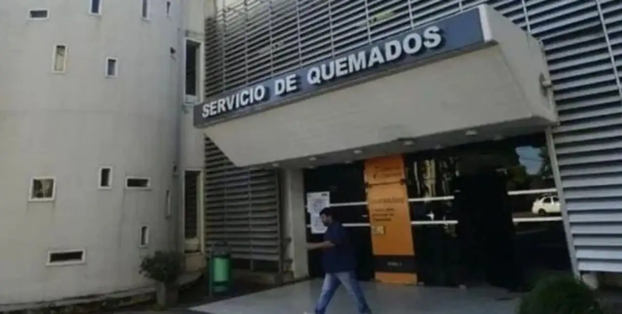 Brutal ataque en Córdoba: le prendieron fuego a una mujer en situación de calle