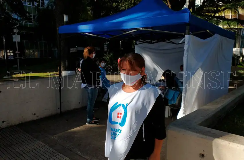 Vacunarán a personas en situación de calle en Plaza Rocha
