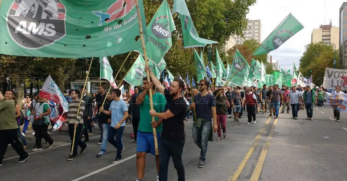 Fuerte protesta de estatales: "El conflicto social viene creciendo"