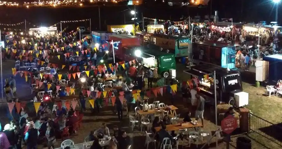 Comerciantes preocupados por los Food Trucks