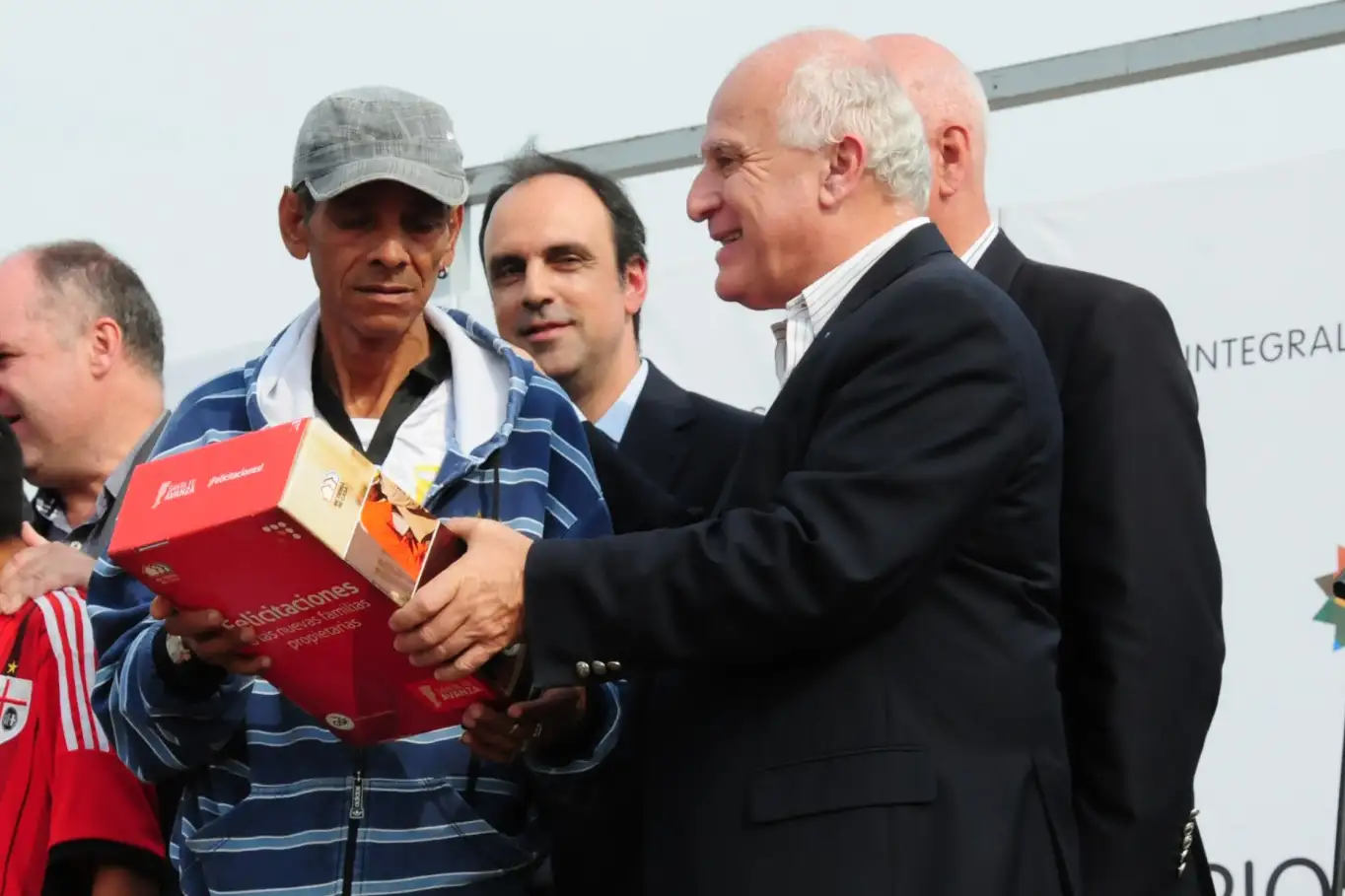 Lifschitz: “Mi objetivo es sostener y profundizar el Plan Abre”