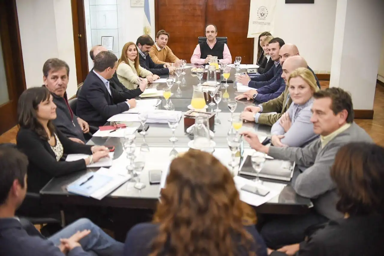 Tarifas: José Corral se reunió con concejales 