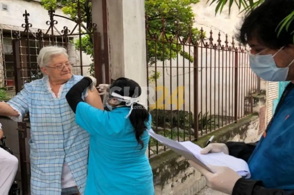 Buscarán casa por casa a personas sin vacunar en barrios porteños