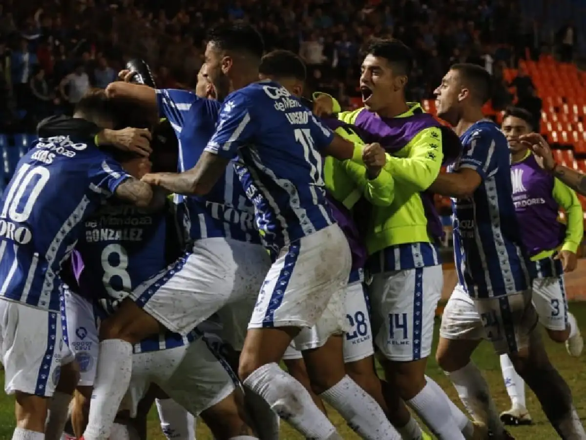 Godoy Cruz se ganó un lugar en octavos