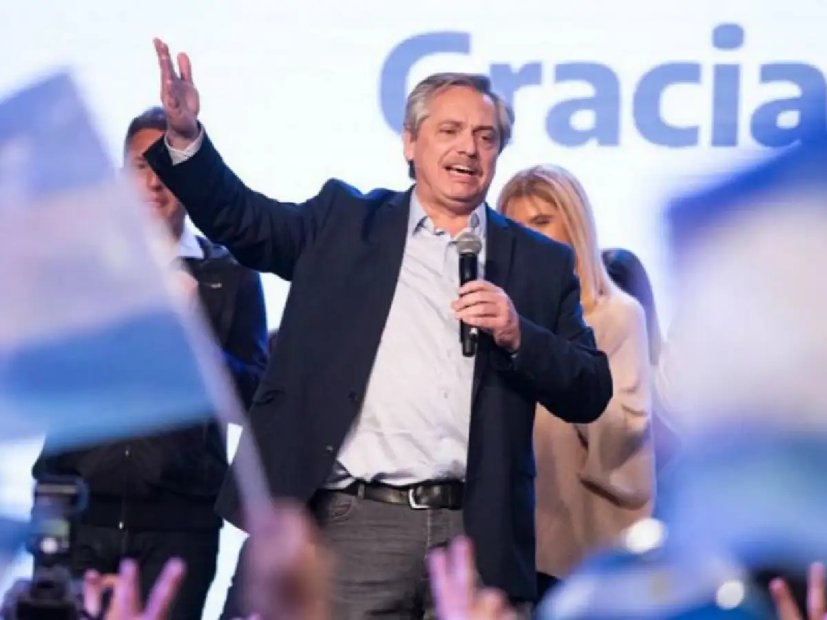 Alberto Fernández cierra con CFK la campaña en Mar del Plata