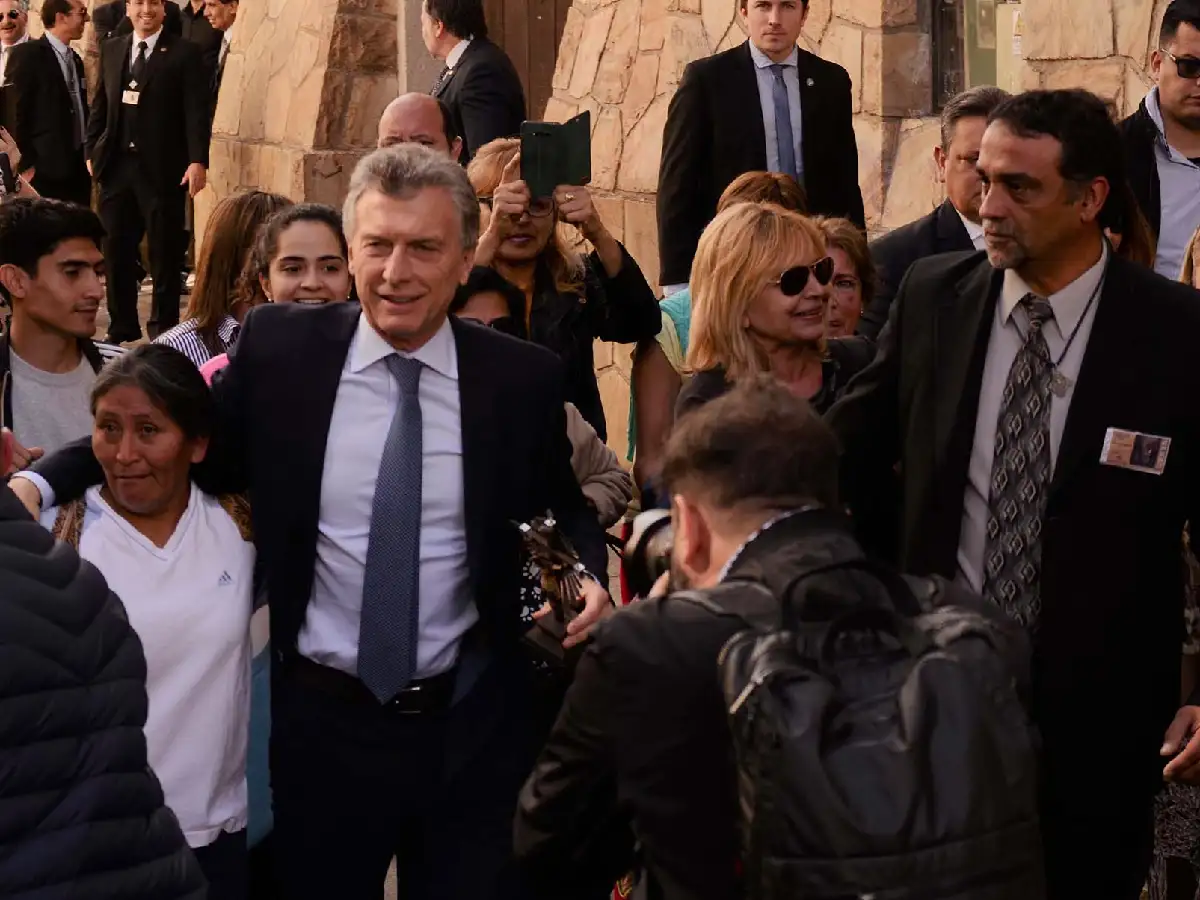Arzobispo de Salta dijo en misa a Macri que "los pobres no son una molestia, son una oportunidad"