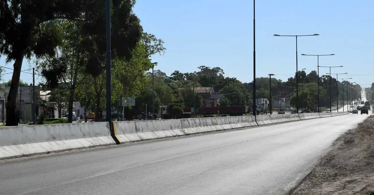 Vecinos de Batán cortarán la ruta por la construcción de un muro