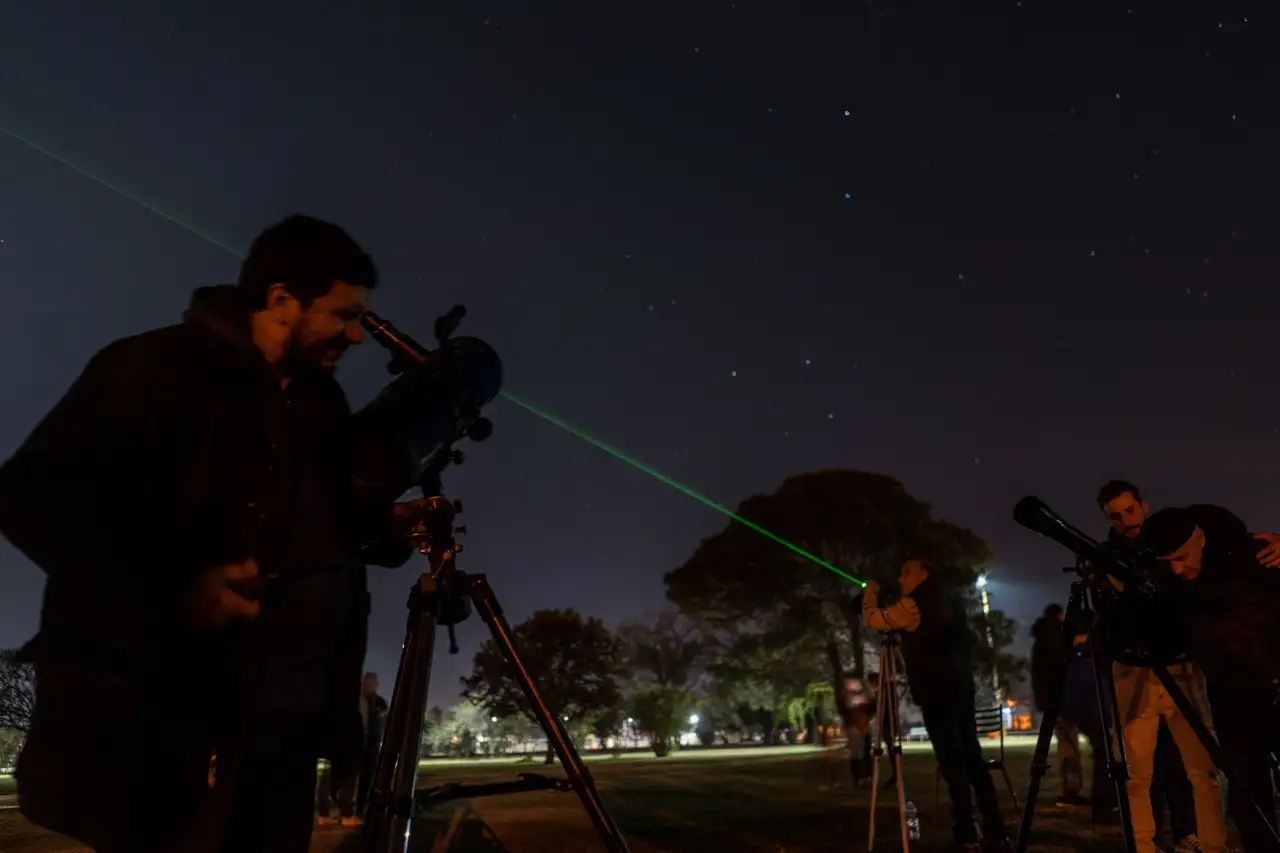 Firmat: observatorio espacial en el Parque Carlota Joubin