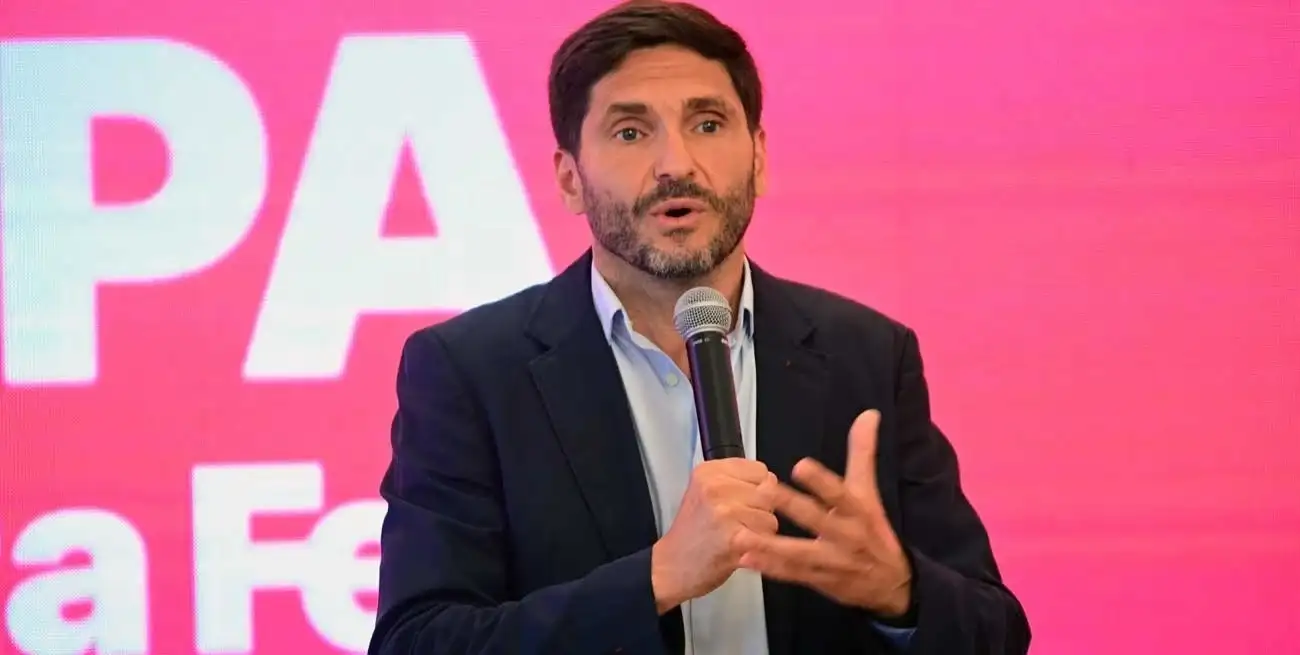 El mandatario provincial encabezó un acto en Casa de Gobierno y habló sobre los candidatos que su gestión propone para la Corte. Foto: Flavio Raina