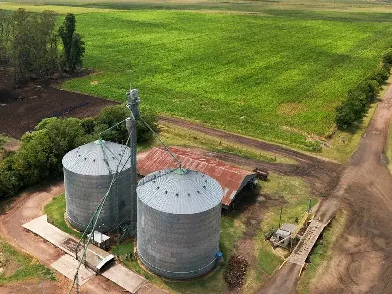 silos