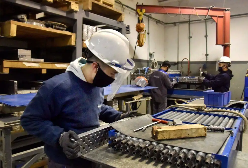La industria pyme creció casi 5 % en febrero