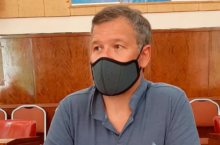 "En este pliego improvisado, la única certeza es que las obras se realizarán con los aumentos del boleto"  