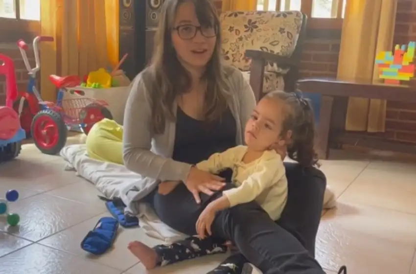 Piden por una silla postural para una nena de 2 años y la obra social no responde