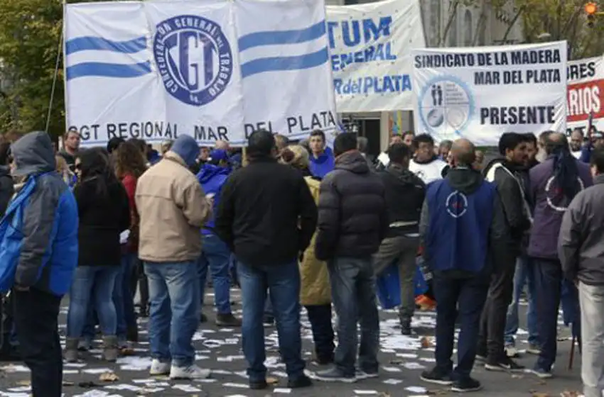 "Los grupos concentrados están formando los precios e impulsando una involución en nuestro país"