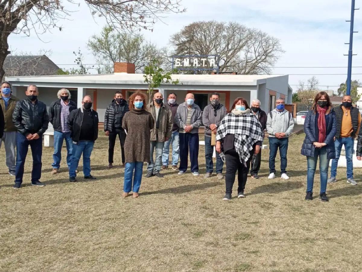 Trece gremios adelantaron su apoyo a la precandidatura de Aresca 