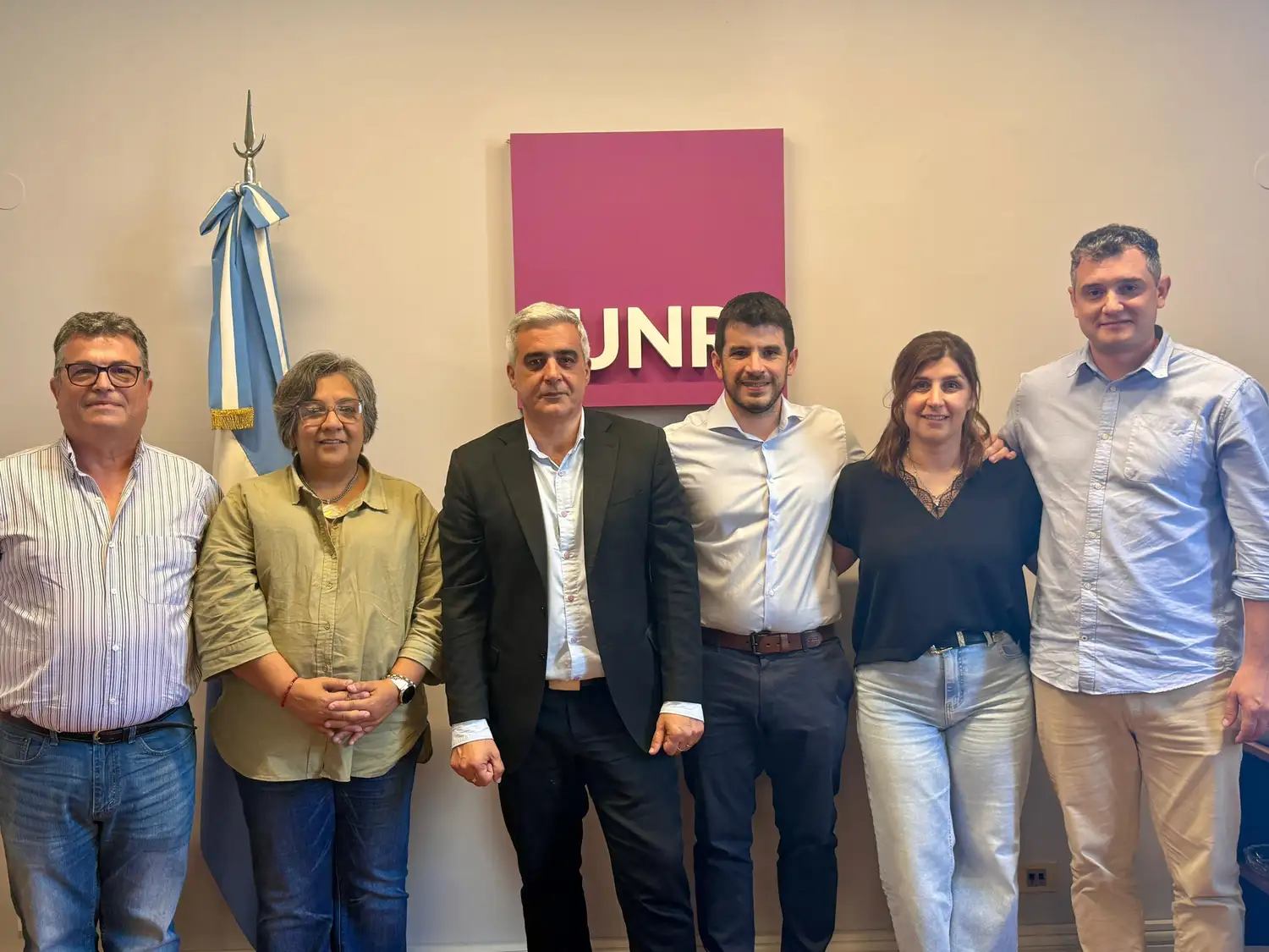 El anuncio se concretó tras un encuentro en Rosario entre el intendente Leonel Chiarella; el rector de la UNR, Franco Bartolacci; el decano de Ciencias Agrarias, Pablo Palazzesi; el vicedecano, Santiago Dearma. Foto: MVT