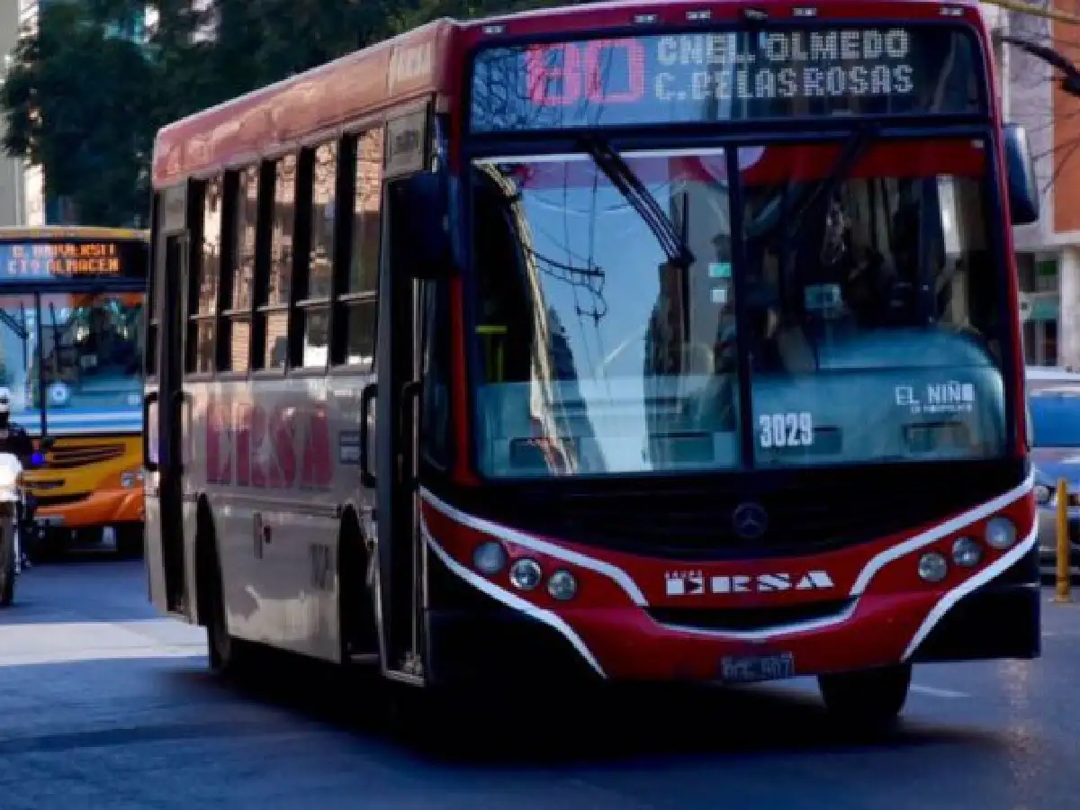 Aumentan 40% compensaciones al transporte público en provincias