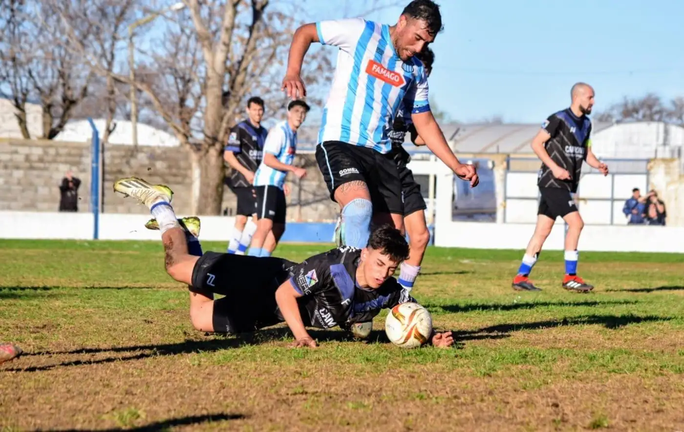 Unión y Cultura y Rivadavia se enfrentan en Murphy en un duelo con mucha historia. Foto archivo: Ale Nuñez.