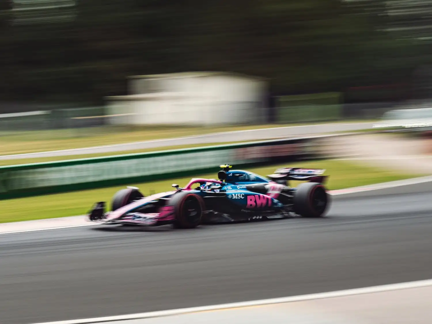 Colapinto remontó ocho lugares y terminó 13° en el GP de Baréin