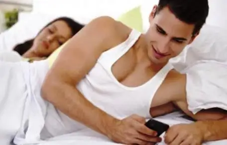 Un medicamento reduce el riesgo de que los hombres sean infieles