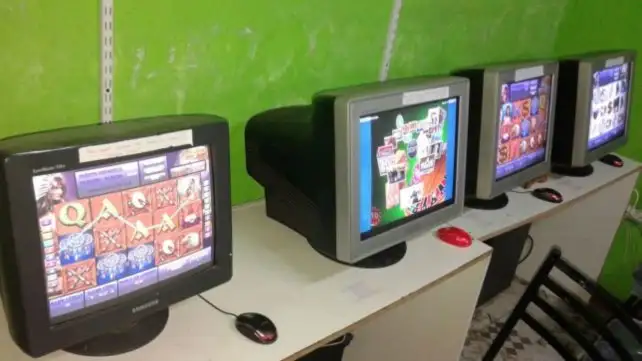 Secuestraron computadoras y tragamonedas en el sur provincial