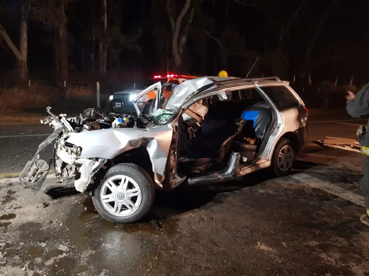Automovilista herido al chocar con un camión en cercanías de El Fuertecito