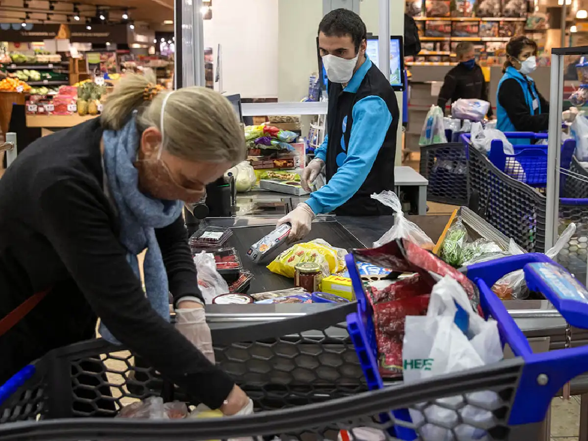 Comercio, supermercadistas y mayoristas negocian nuevo bono de entre 5 y 6 mil pesos