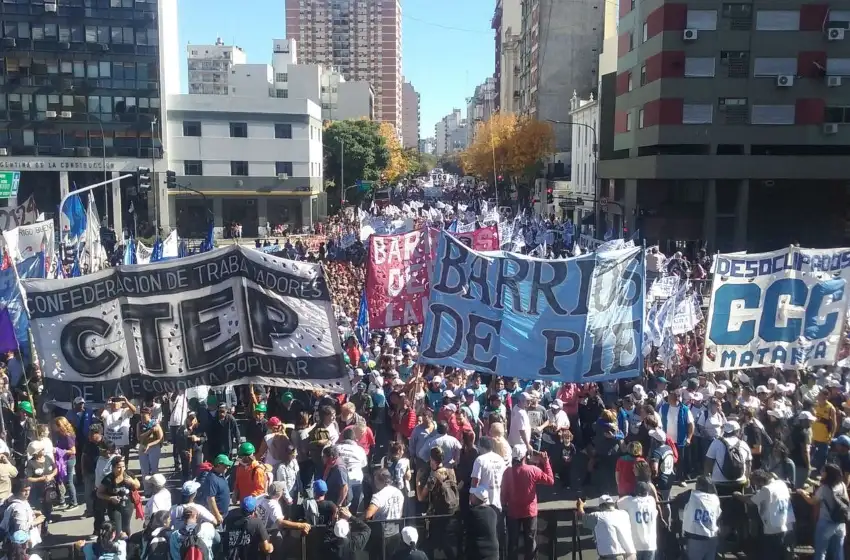 Día del Trabajador: sin Alberto Fernández, los movimientos sociales hacen una demostración de fuerza