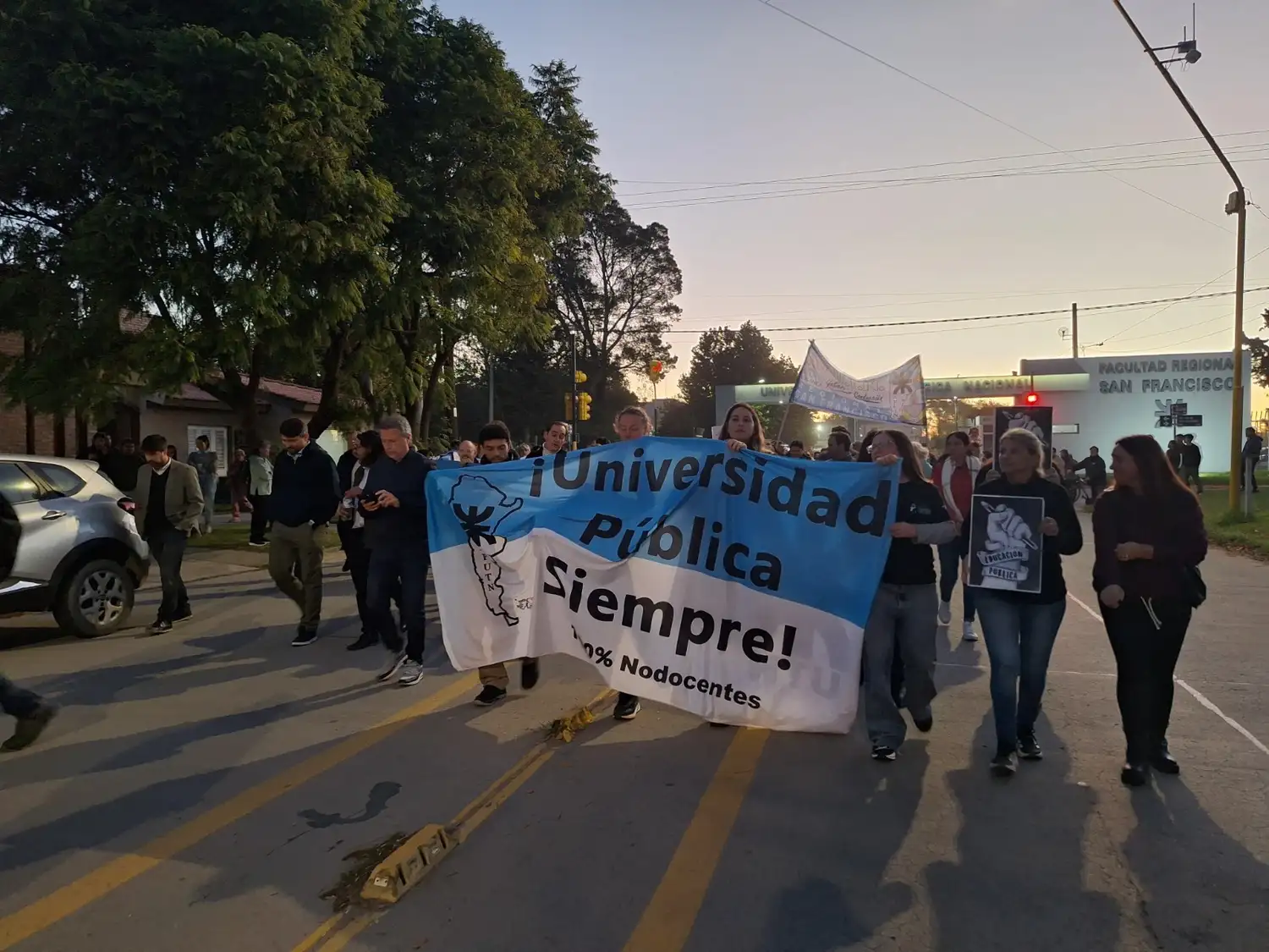 San Francisco volvió a marchar por la Universidad y en contra del ajuste de Milei