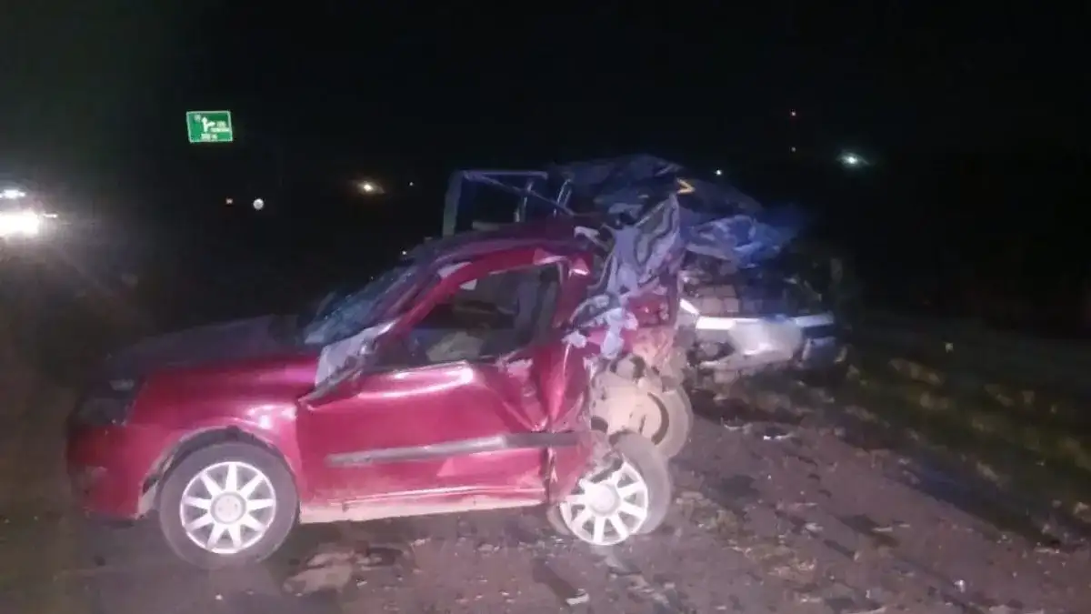 Los vehículos involuntarios en el accidente.