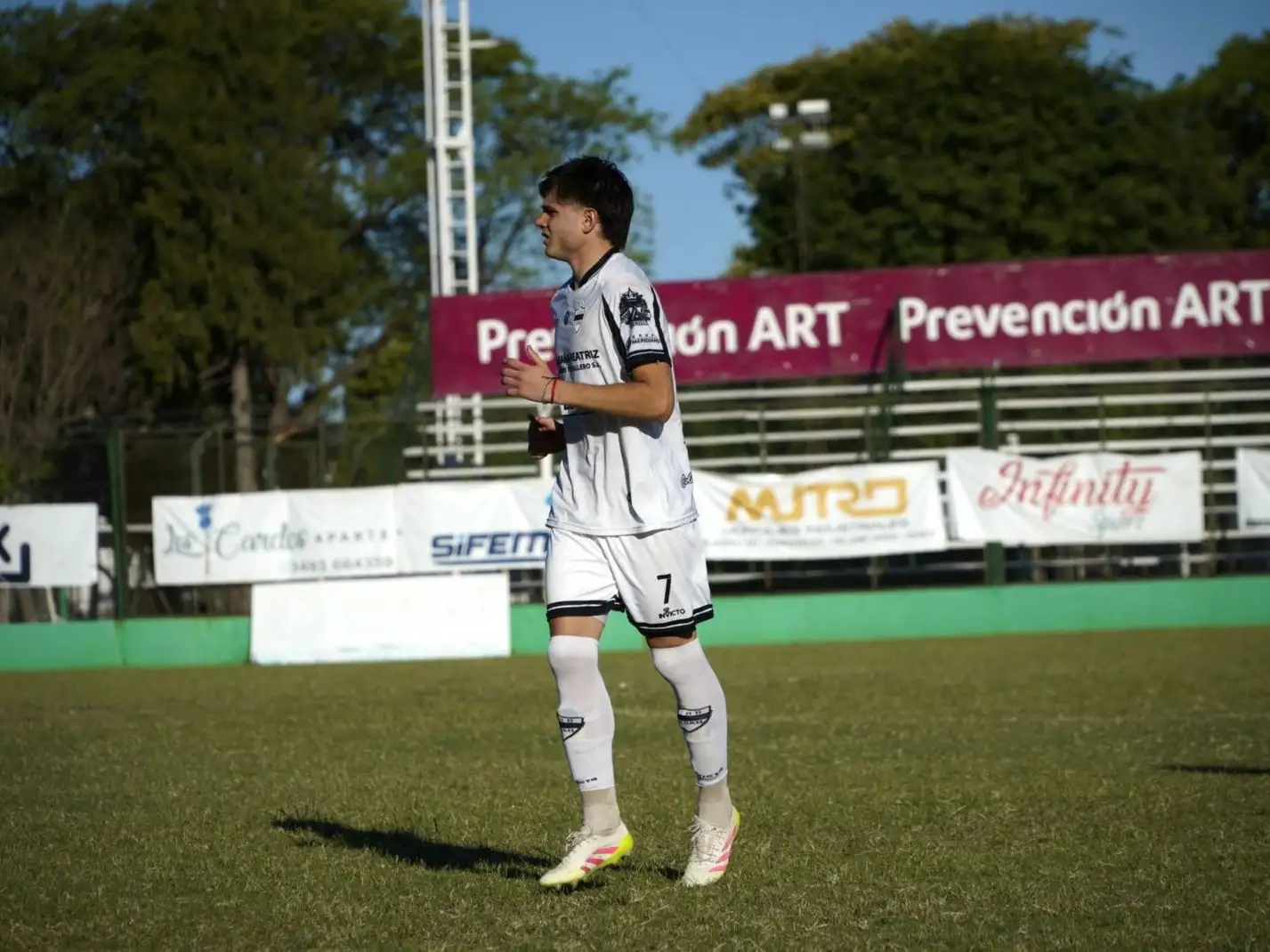 El delantero llega a Sportivo proveniente de la Liga Rafaelina.