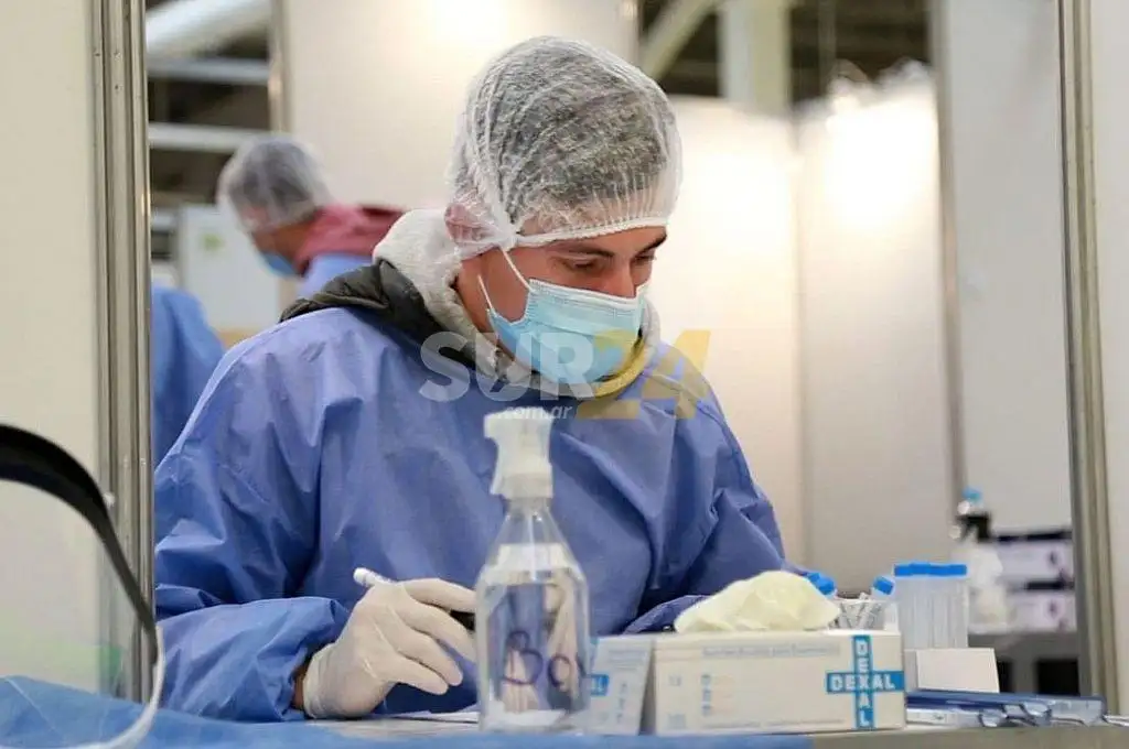 Coronavirus: confirmaron 2.162 nuevos contagios en el país y 98 en Santa Fe
