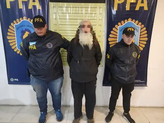 La Policía Federal Argentina llevó adelante un importante allanamiento por infracción a la Ley de Drogas en la ciudad de Mar del Plata.