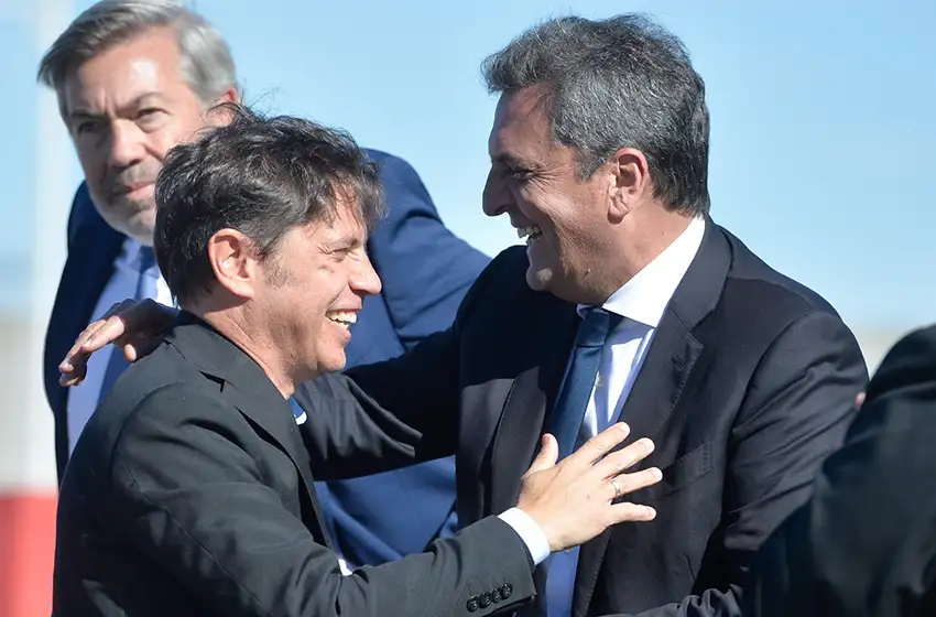 Encuesta: Massa lidera en la provincia de Buenos Aires gracias a los votos perdidos de Bullrich