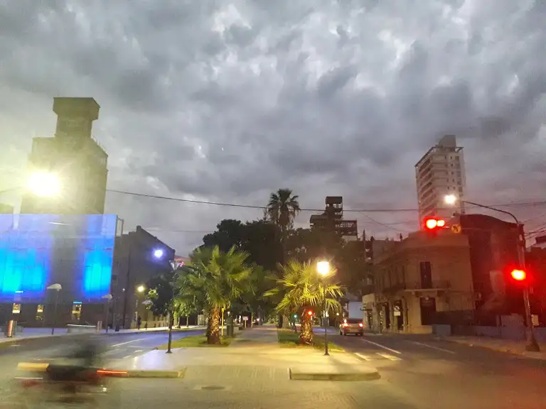 Miércoles con lluvias y tormentas en la ciudad de Santa Fe