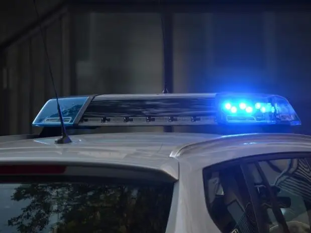 Un hombre de 25 años fue detenido tras romper la vidriera de un local.