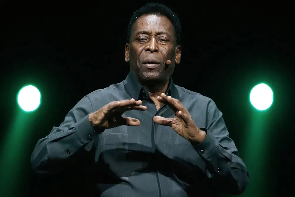 Pelé felicitó a Messi