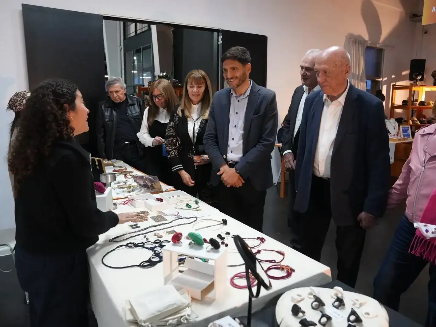 Pullaro estuvo presente en la décima edición de la Feria del Centro, en Rosario. Foto: GSF