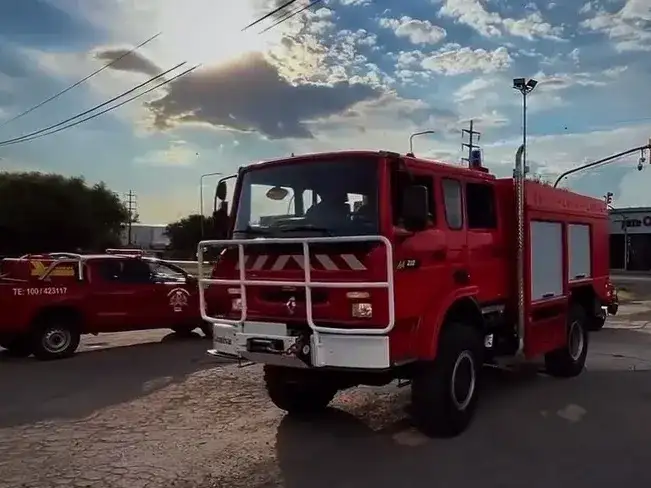 En febrero llegó la primera autobomba 4X4. Foto: Captura de video.