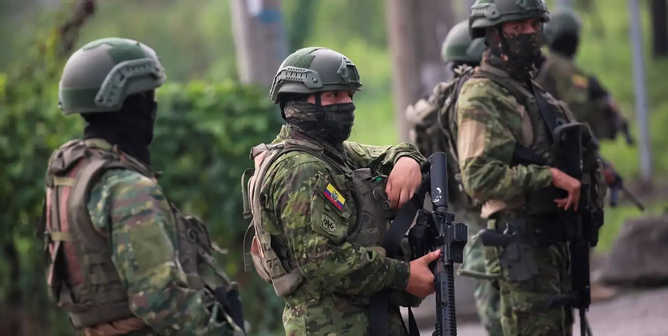El presidente Daniel Noboa declaró el estado de emergencia tras la fuga de prisión de Adolfo "Fito" Macías, líder de la banda criminal Los Choneros. Foto: Reuters.