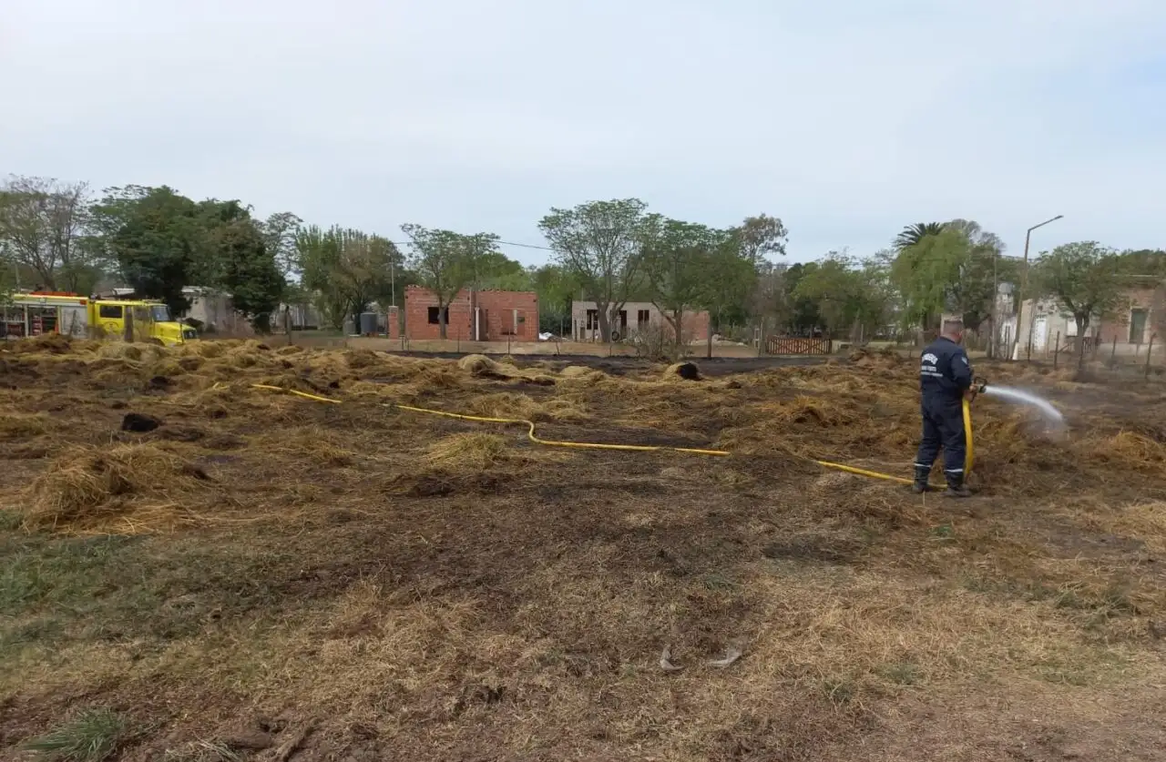 Bomberos de Venado trabajó casi 5 horas para combatir un incendio en Maggiolo