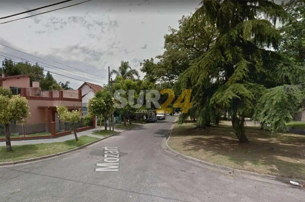 Pactó una compra por Internet y fue asesinado por motochorros