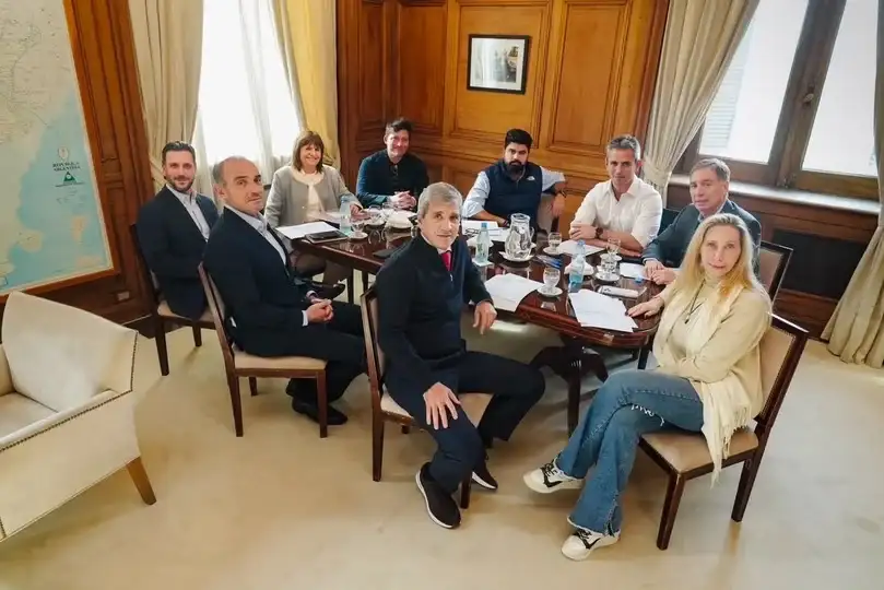 La reunión de la mesa política del Gobierno.