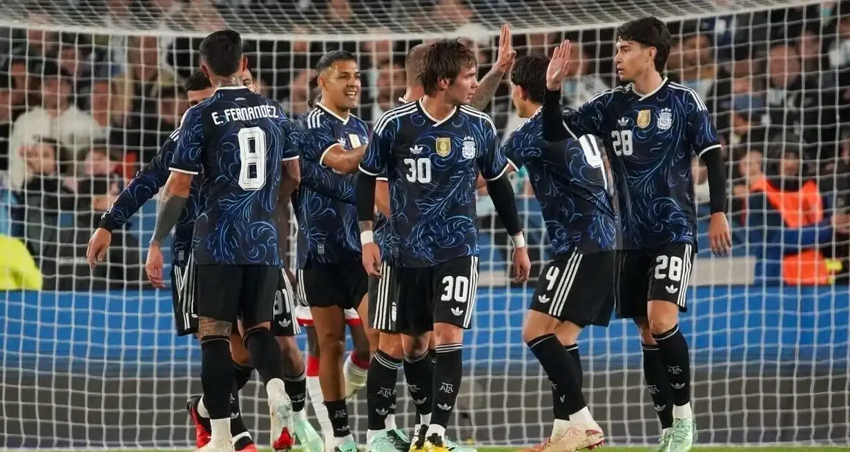 La Scaloneta festejó siete goles, algo poco frecuente. Foto: Fernando Nicola