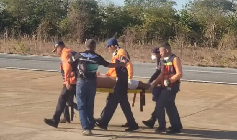 Este jueves se realizaron las tareas de rescate en Bulla Loca, la mina ilegal de oro derrumbada el miércoles en Venezuela.